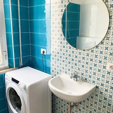 Conero-alba Al Mare-bilocali Adiacenti E V I S T A Mare * Porto Potenza Picena