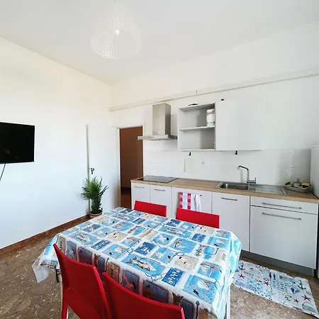 Апартаменты Conero-alba Al Mare-bilocali Adiacenti E V I S T A Mare