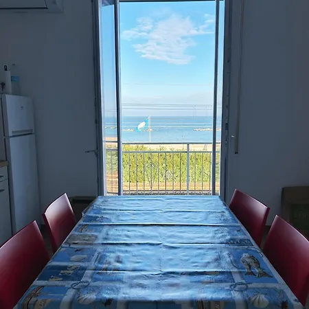 Conero-alba Al Mare-bilocali Adiacenti E V I S T A Mare * Porto Potenza Picena