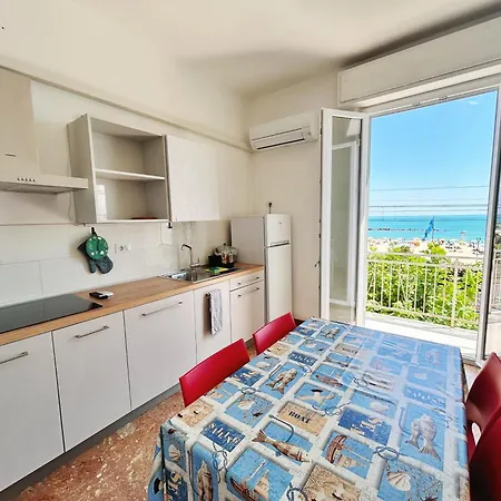 Conero-alba Al Mare-bilocali Adiacenti E V I S T A Mare Appartement Porto Potenza Picena