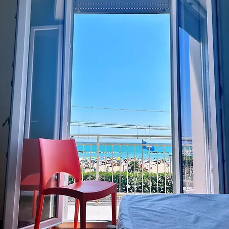 Conero-alba Al Mare-bilocali Adiacenti E V I S T A Mare アパート ポルト・ポテンツァ・ピチェーナ